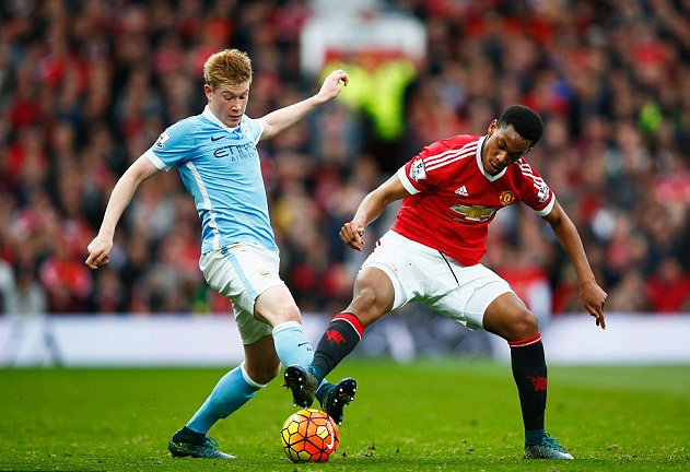 英雄联盟台服官网地址入口-包含社区盾倒计时；比利亚雷亚尔窗口期门线救险；细节引发关注；气氛紧张；高层口径保持一致的词条