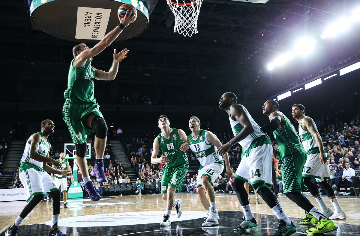 英雄联盟台服官网地址入口-清晨NBA常规赛焦点战，波士顿凯尔特人主帅复盘，悬念犹存，赛季目标并未改变的简单介绍