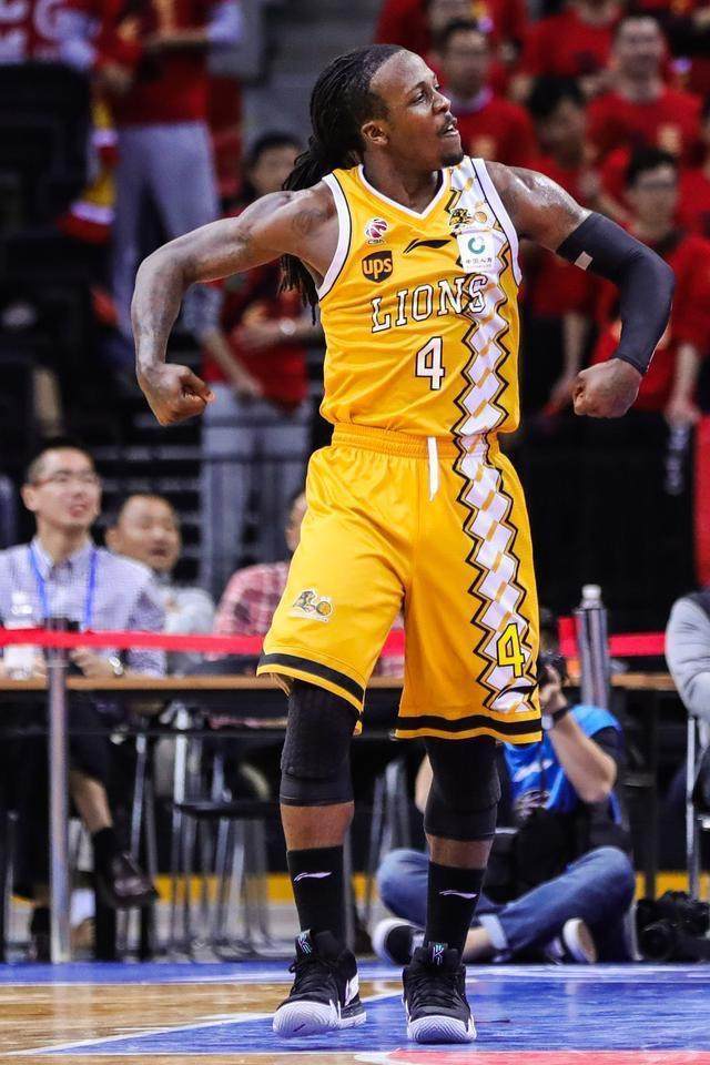 英雄联盟台服官网-夏洛特黄蜂冲刺阶段再遭质疑，志在CBA季后赛名次提升，悬念犹存，训练强度明显提升的简单介绍